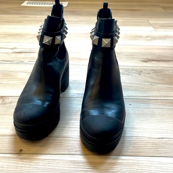 Michael Kors ankle boots, size 7.5 - Picture 3 of 5